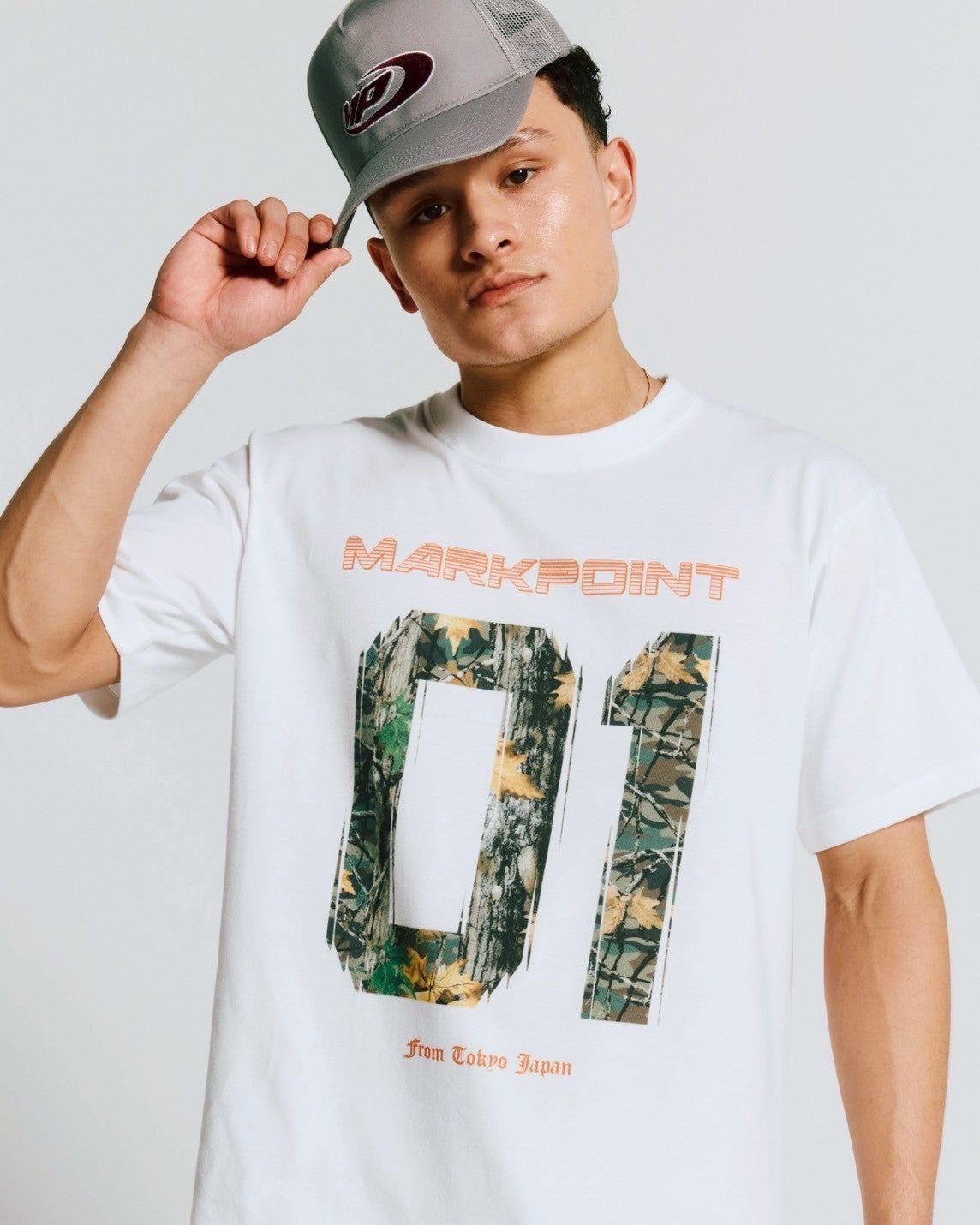 01 FOOTBALL S/S  TEE